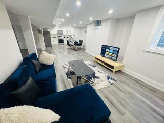 Hearth & Home Spacious Suite - 6