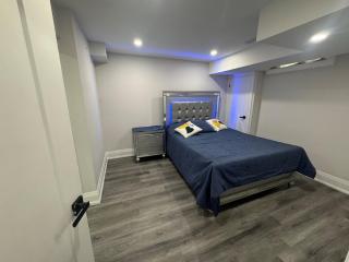 Hearth & Home Spacious Suite - 4