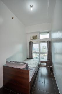 Pioneer Woodlands Mandaluyong - 1