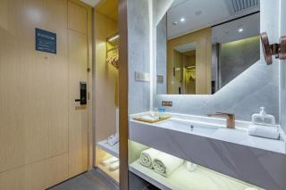 ZMAX Hotels Shenzhen Lianhuacun Metro Station - 3