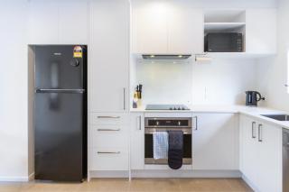 Budget-Friendly 2 BR Home, Walk to City & Stadium - 6