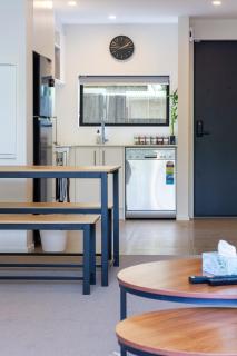 Budget-Friendly 2 BR Home, Walk to City & Stadium - 8