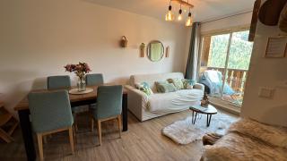 Plein Centre, luxueux 6 personnes, 2 chambres, parking , terrasse, vue époustouflante, Tout pédestre, piste à 100m - 5