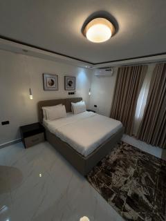 The Helios Apartment - 8