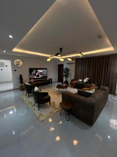 The Helios Apartment - 5