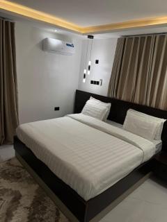 The Helios Apartment - 1