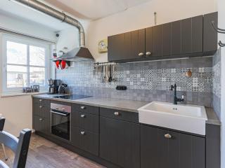 Modern Apartment near Ski Area in Brixen im Thale - 2