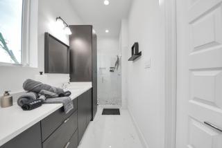 The Margarita House - Modern 3BR Near Downtown - 4