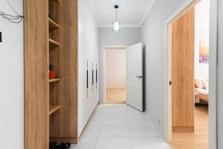 Просторная солнечная квартира с балконом - 3