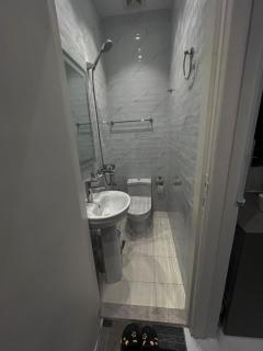 سويت خاص هادئ بدخول ذاتي - 5