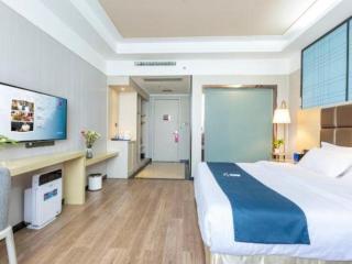 Wilson Holiday Hotel - 7