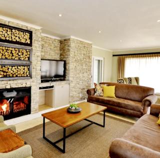 Elegant 4 ppl Villa nested in a picturesque town - 1