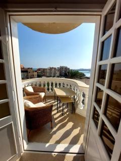 Antique apartment with sea view - 8