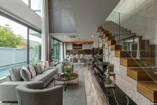 Elegant 4-Bedroom Luxury Pool Villa - 6