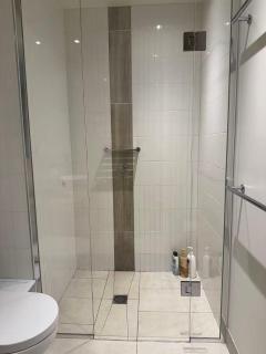 1 Bedroom Apartment in CBD with skyline view - 6