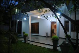 Aura Diamond International Wellness & Luxury Stays - 3