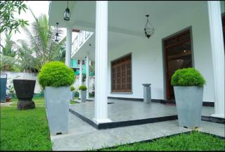 Aura Diamond International Wellness & Luxury Stays - 7