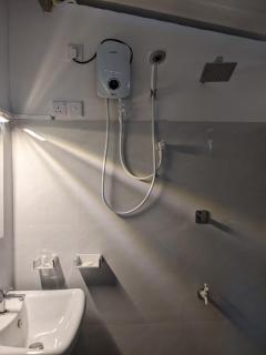 leemaz home stay - 6