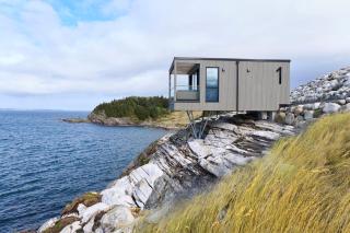 Hideaway 1 luxurious cabin 15 m above the sea - 0