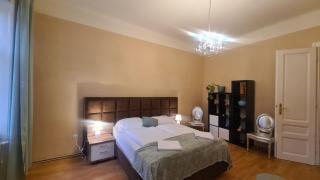 Ideal for Long-term Stays, 2 Bedroom Apartment, Very Central - 2