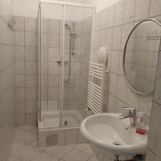 Stylish 2BR Apartment Near Matzleinsdorfer Platz - 2