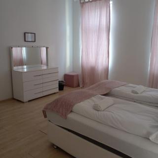 Stylish 2BR Apartment Near Matzleinsdorfer Platz - 3