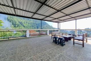 Hotel Muncul Sari Near Bukit Sekipan Tawangmangu RedPartner - 8