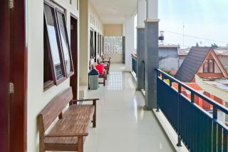 Hotel Muncul Sari Near Bukit Sekipan Tawangmangu RedPartner - 1