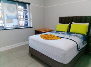 Neo & Ruks Guest Houses goodwood 3 - 6