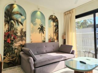 Tropical 1BHK Modern Apartment with Pool, Balcony - 5 Minutes to Candolim Beach - 4