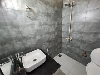 Private Suite - Park Towers F-10 Markaz - 9