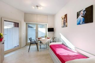 Casina delle Olghe Oasi di Pace 1 - 9