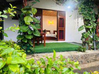 Ella Hide Forest Cottage - 5