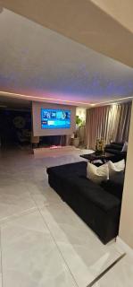 Villa De Luna in Avondale, Lomagundi Road - 6