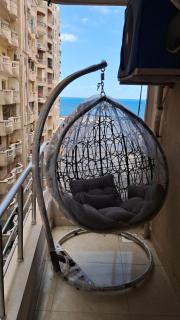 شقة الاحلام علي البحر مباشرتا - 8