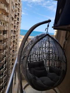 شقة الاحلام علي البحر مباشرتا - 7