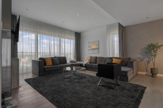 Elegant 3-Bedroom Duplex Apartment with Private Terrace - 0