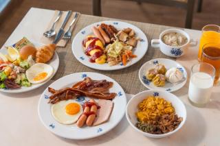 Montien Hotel Surawong Bangkok - 7