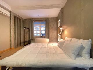 LowZ Staycation - D10 Saigon HCM - 0