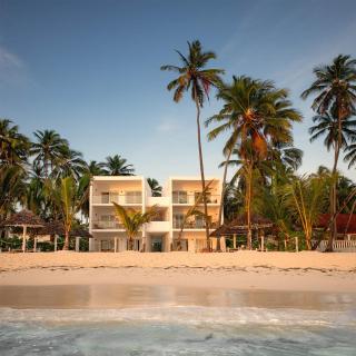 Beachfront Apartments with Private Pool - 9