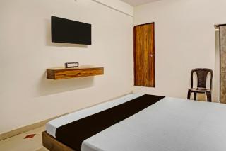 Collection O Kadodara Bus Terminal Formerly Hotel Rudra - 4