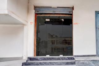 Townhouse Oak Lahartara Railway Bridge Near Bus Stop - 1