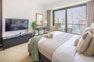 Frank Porter - Dubai Marina Mall Hotel - 2