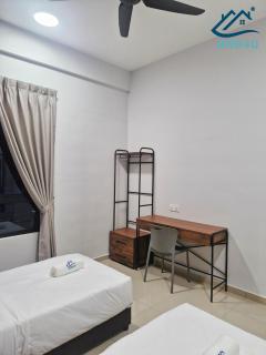Minimalist Dual-Key Stay with 4BR at Farlim Penang - 7