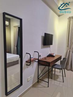 Minimalist Dual-Key Stay with 4BR at Farlim Penang - 4