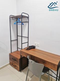 Minimalist Dual-Key Stay with 4BR at Farlim Penang - 3