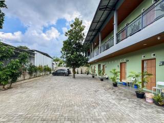 Kinara Homestay RedPartner Near Sleman City Hall - 9