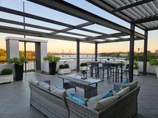 Breathtaking Waterfront Penthouse with BigTerrace near to Olympic Park - Sydney - 8