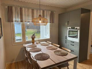 Lakeside holiday home - 7