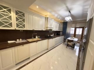 Deluxe Apartment - 3